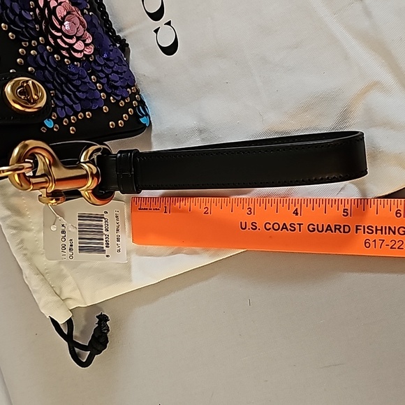 NEW COACH & Rodarte 11702 Turnlock Wristlet 30 Glovetanned Leather with Sequins - Picture 8 of 8